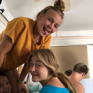 Meet your Posher, Delaney